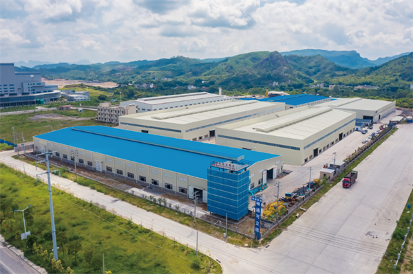 为什么新屋顶刚用没多久就出现“开裂碎瓦”?揭秘藏在厚度与配方里的行业秘密